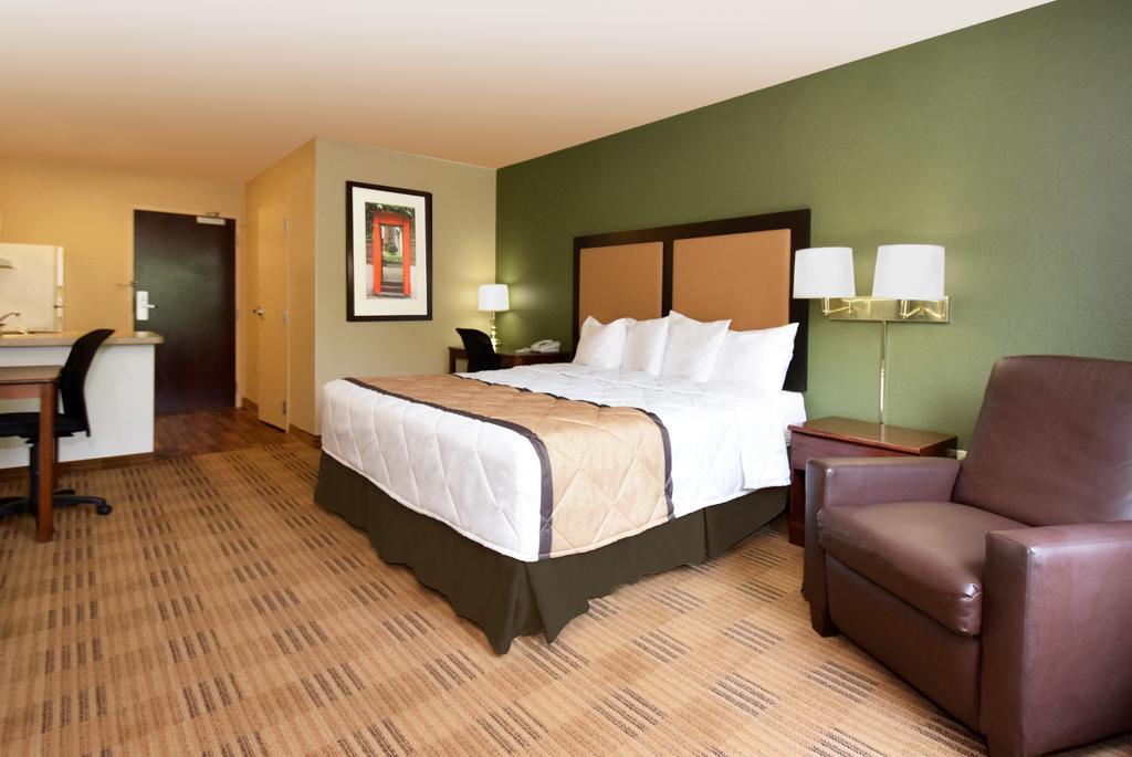 Extended Stay America Suites - Philadelphia - Airport - Tinicum Blvd Buitenkant foto